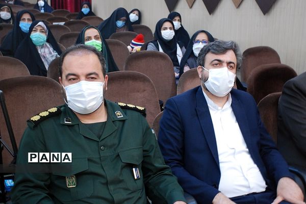 برپایی جشن پیروزی انقلاب اسلامی در کانون سمیه ناحیه یک شهرری