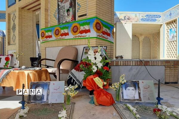 یادواره شهیدعبدالرحمن آدمی درگلزار شهدای ابرکوه