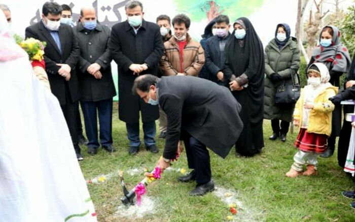 کلنگ‌ ساخت اولین کتابخانه سبز کشور در ساری زده شد