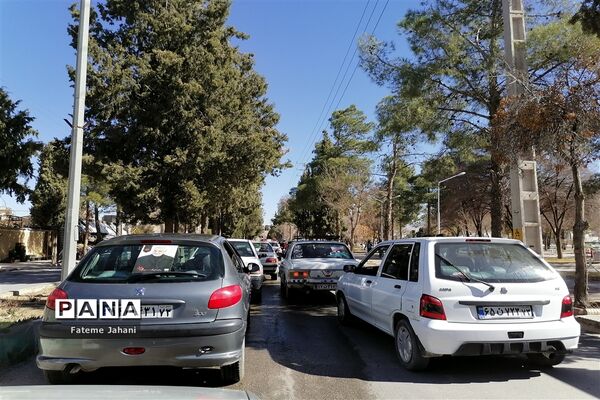 راهپیمایی خودرویی 22 بهمن درشهرستان نی ریز