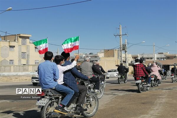 راهپیمایی خودرویی 22 بهمن درشهرستان نی ریز