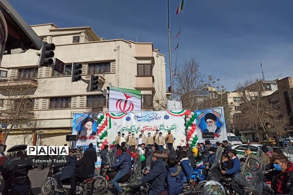 آخرین راهپیمایی 22 بهمن قرن