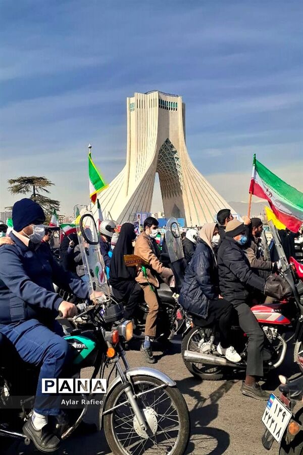آخرین راهپیمایی 22 بهمن قرن