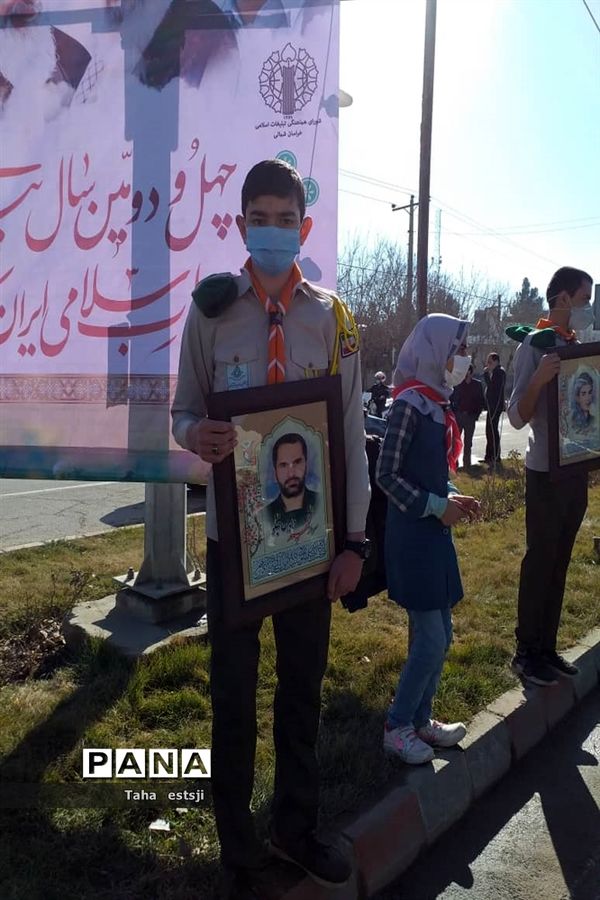 حضور تشکیلات  پیشتازان شهرستان  بجنورد در رژه خودرویی 22 بهمن