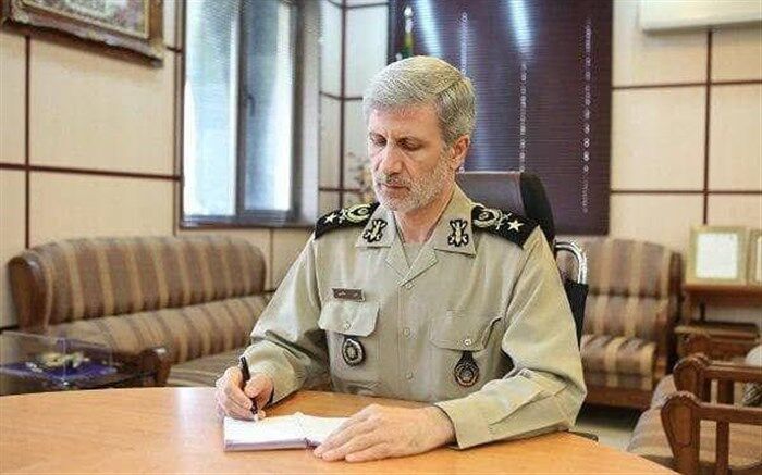 وزیر دفاع: خواست کشور در حوزه استقلال دفاعی صد درصد محقق شده است