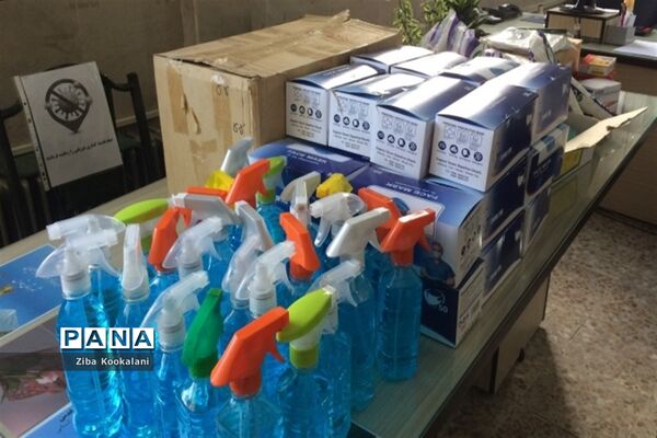 توزیع اقلام بهداشتی در مدارس شهرستان قدس
