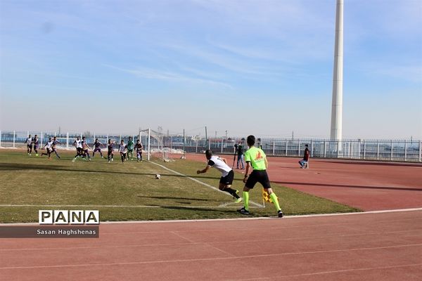 دیدار دو تیم هوادار تهران و شاهین بوشهردراستادیوم شهدای اسلامشهر