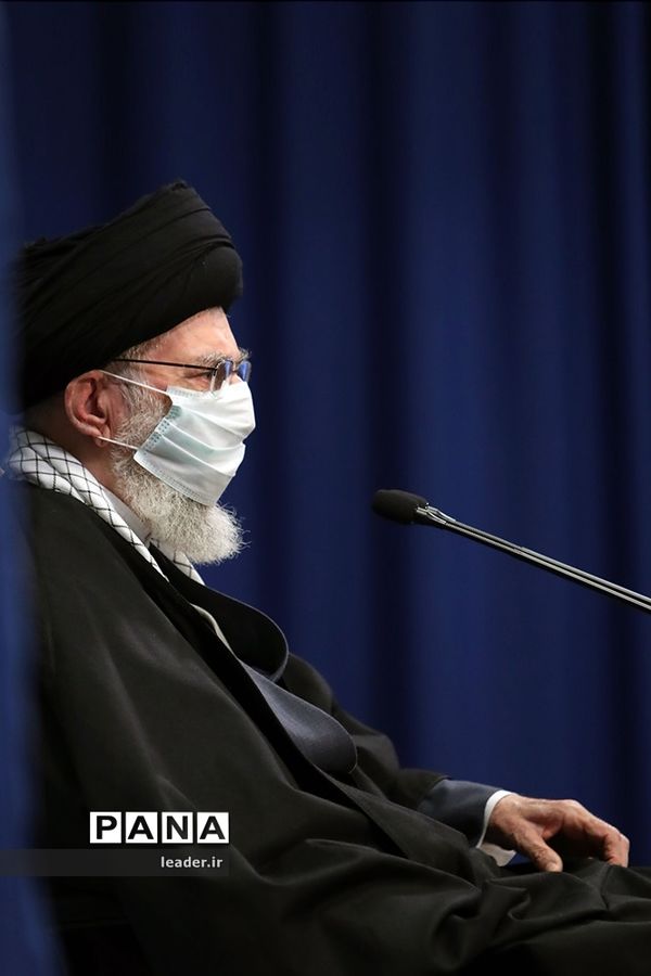 ارتباط تصویری مردم آذربایجان شرقی با رهبر انقلاب به‌مناسبت سالروز قیام ۲۹ بهمن مردم تبریز