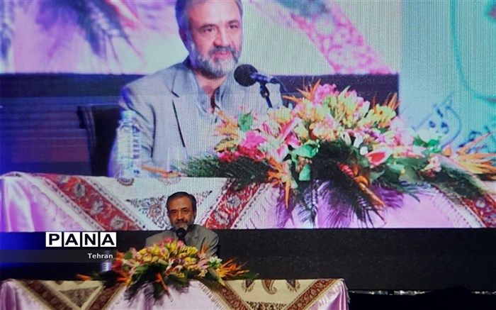 ۲۰ درصد از برنامه‌های تلاوت قرآن در صدا و سیمای استان‌ها مختص دانش‌آموزان است