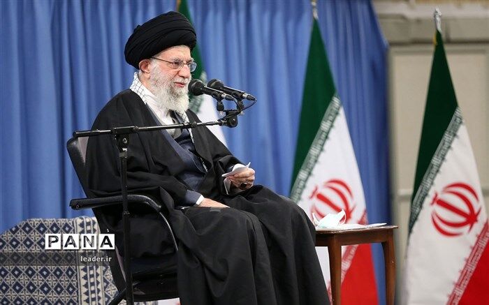 پخش زنده سخنرانی رهبر انقلاب در سالروز قیام مردم تبریز