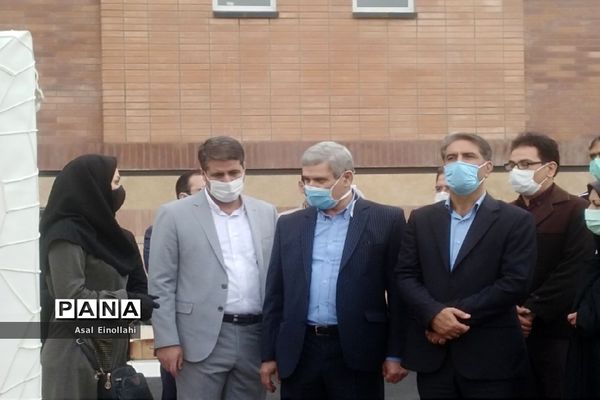 آیین افتتاح زمین چمن مدرسه  شهید محسن فخری زاده در شهریار