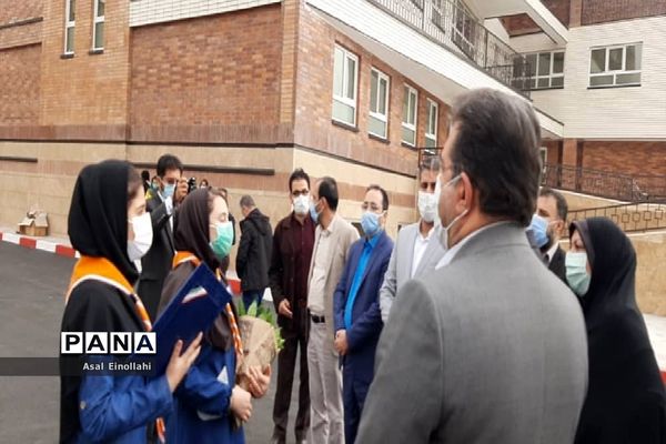 آیین افتتاح زمین چمن مدرسه  شهید محسن فخری زاده در شهریار