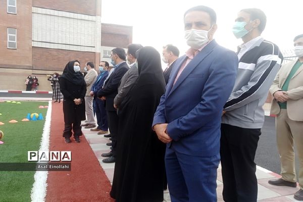 آیین افتتاح زمین چمن مدرسه  شهید محسن فخری زاده در شهریار