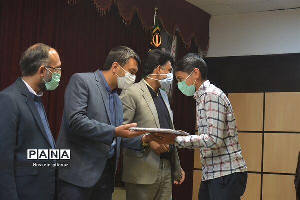 اختتامیه نمایشگاه مدافعان انقلاب اسلامی در بیرجند استان خراسان جنوبی
