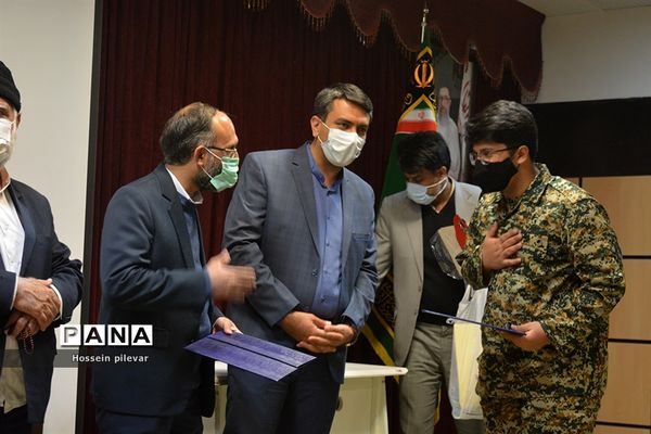 اختتامیه نمایشگاه مدافعان انقلاب اسلامی در بیرجند استان خراسان جنوبی