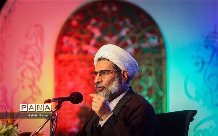 تحول محتوای کتب درسی متناسب با آموزه‌های قرآنی تا سال ۱۴۰۱-۱۴۰۲