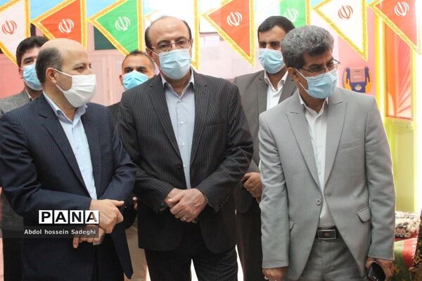 بازدید مدیرکل تربیت بدنی و فعالیت‌های ورزشی وزارت آموزش و پرورش  از مدرسه شهید معینی  بوشهر