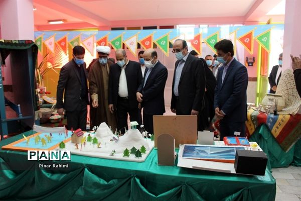 بازدید مدیرکل تربیت بدنی و فعالیت‌های ورزشی وزارت آموزش و پرورش  از مدرسه شهید معینی  بوشهر