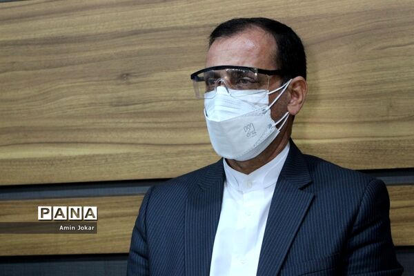 نشست  سالانه قطبی مسئولان سازمان دانش‌آموزی استان فارس  در قطب جنوب
