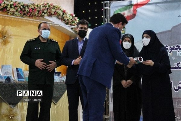 آیین رونمایی و انتشار مجموعه آثار تولید محتوای الکترونیکی آذربایجان شرقی