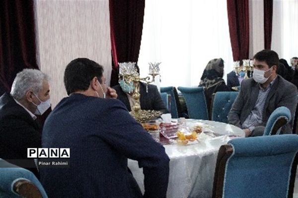 آیین رونمایی و انتشار مجموعه آثار تولید محتوای الکترونیکی آذربایجان شرقی