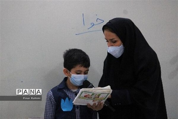 آیین رونمایی و انتشار مجموعه آثار تولید محتوای الکترونیکی آذربایجان شرقی