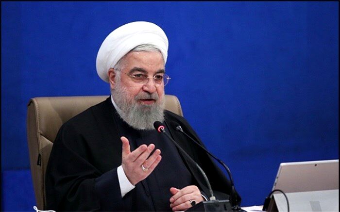 روحانی: دولت آمریکا چاره ای جز تسلیم در برابر قانون و مقررات ندارد