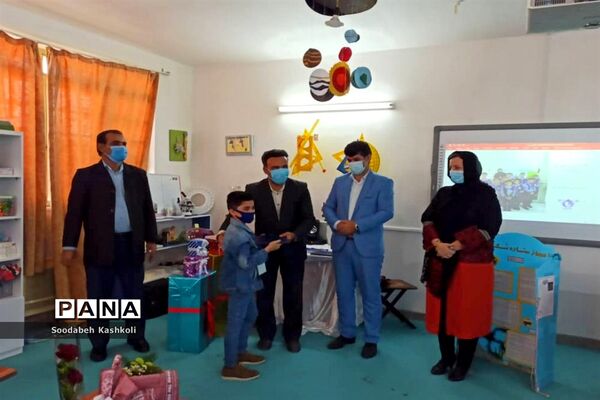 تقدیر از دانشمندان و پژوهشگران کوچک دبستان شهید کاوه بوشهر