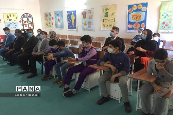 تقدیر از دانشمندان و پژوهشگران کوچک دبستان شهید کاوه بوشهر