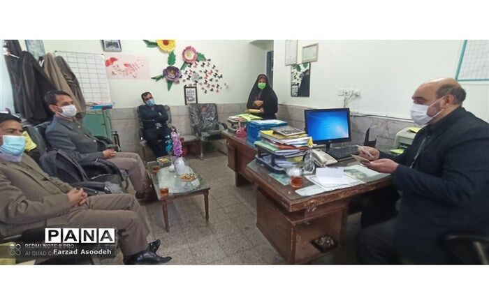 بازدید  و تقدیر مدیر آموزش وپرورش کاشمر از کانون لقمان