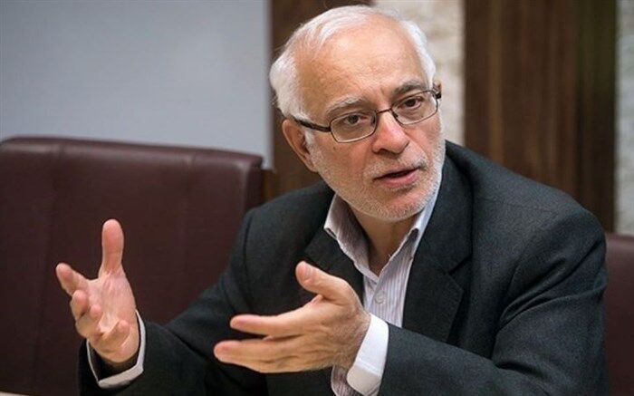 تلاش گروسی برای متقاعدسازی ایران