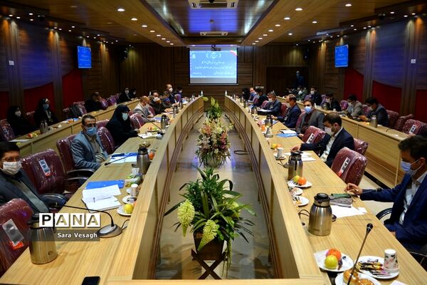 جلسه معاونان پرورشی مناطق 21 گانه شهرستان‌های تهران در شهریار