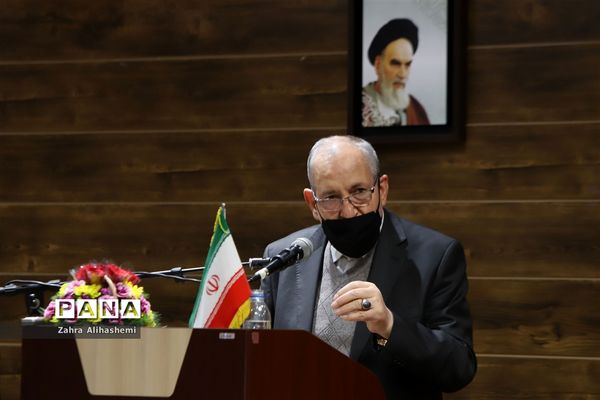 آیین تجلیل از نیم قرن خدمات آموزشی و فرهنگی علی اصغر فانی