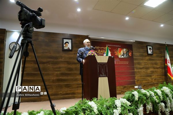 آیین تجلیل از نیم قرن خدمات آموزشی و فرهنگی علی اصغر فانی