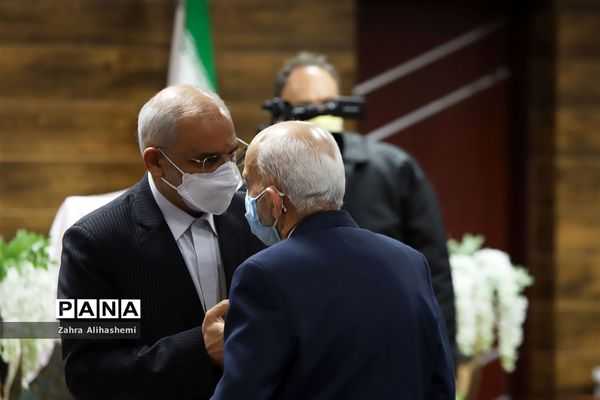 آیین تجلیل از نیم قرن خدمات آموزشی و فرهنگی علی اصغر فانی