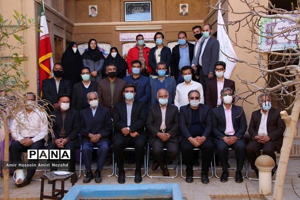 برگزاری مراسم جشن به مناسبت ولادت حضرت علی(ع)