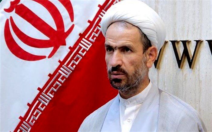 هنر مقوله‌ای است که دنیایی حرف را در یک اثر مختصر صوتی یا تصویری بیان می‌کند