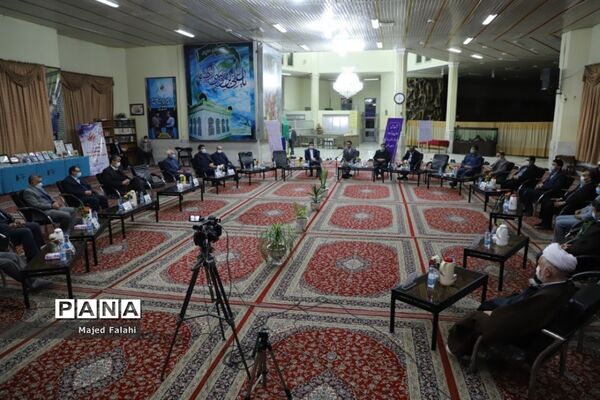 نشست هم‌اندیشی معاونان پرورشی ادوار پس از انقلاب آموزش و پرورش خراسان رضوی