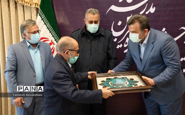 خیرین مدرسه‌ساز مازندران تجلیل شدند