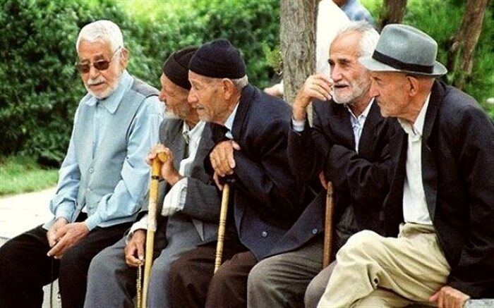 تغییر نحوه برقراری «بیمه عمر و حادثه» بازنشستگان کشوری