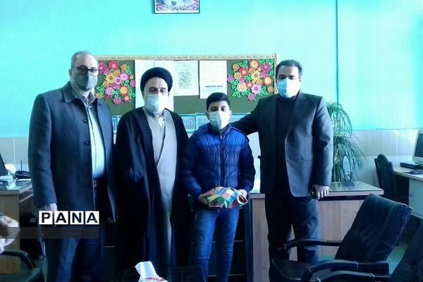 مراسم تقدیر از معاونان تربیتی منطقه خاورشهر به مناسبت هفته تربیت اسلامی