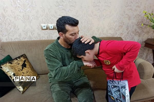 بزرگداشت مقام پدر توسط سازمان دانش آموزی شهرستان امیدیه