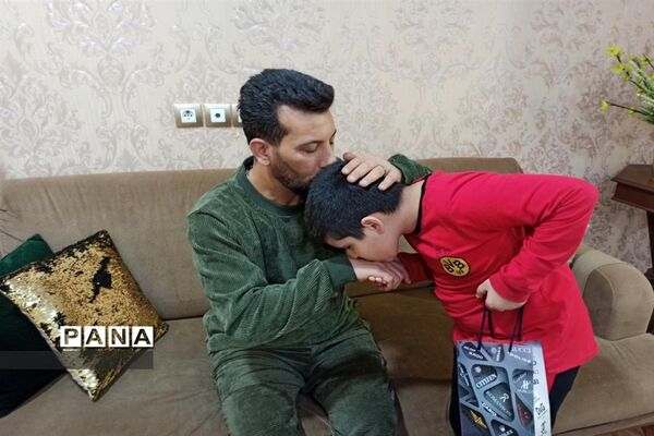 بزرگداشت مقام پدر توسط سازمان دانش آموزی شهرستان امیدیه