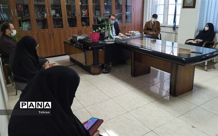 نقش مربی امور تربیتی، هدایتگری به سمت دانایی، خودشناسی، طبیعت یابی و خداشناسی است