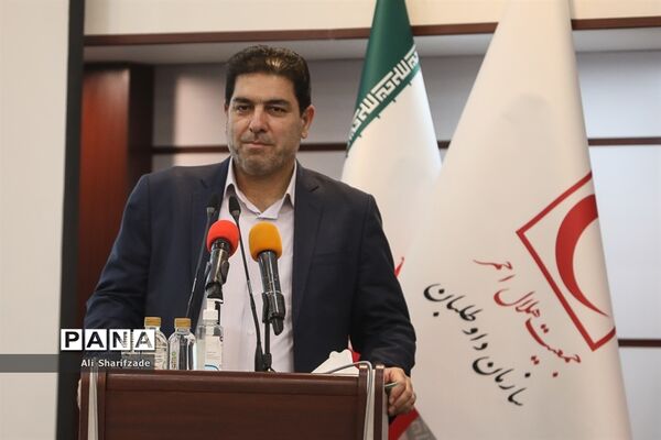 مراسم تقدیر از خیریه‌ها و تشکل‌های مردم نهاد همکار با جمعیت هلال احمر