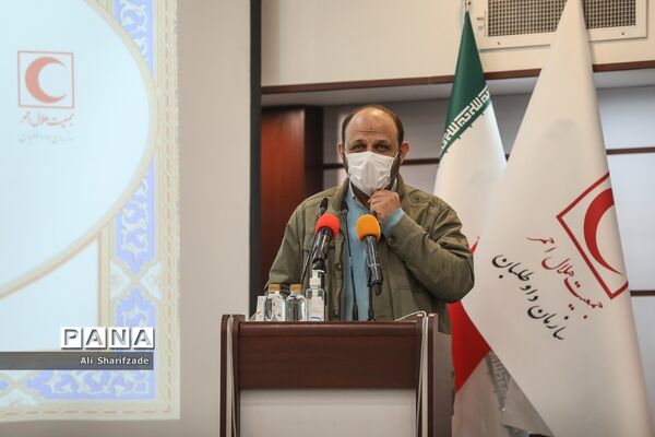 مراسم تقدیر از خیریه‌ها و تشکل‌های مردم نهاد همکار با جمعیت هلال احمر