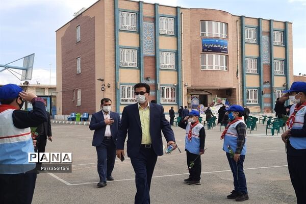 برگزاری جشن نیکوکاری در آموزشگاه شاهد امام رضا (ع)