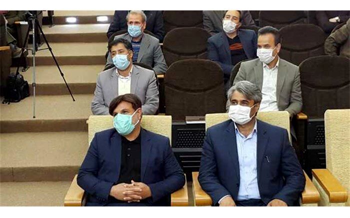 معلم خوزستانی 50 عدد تبلت به شهرستان نیشابور اهداء کرد