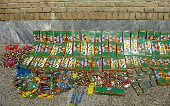 کشف 3 هزار و 700 عدد انواع ترقه در مراغه