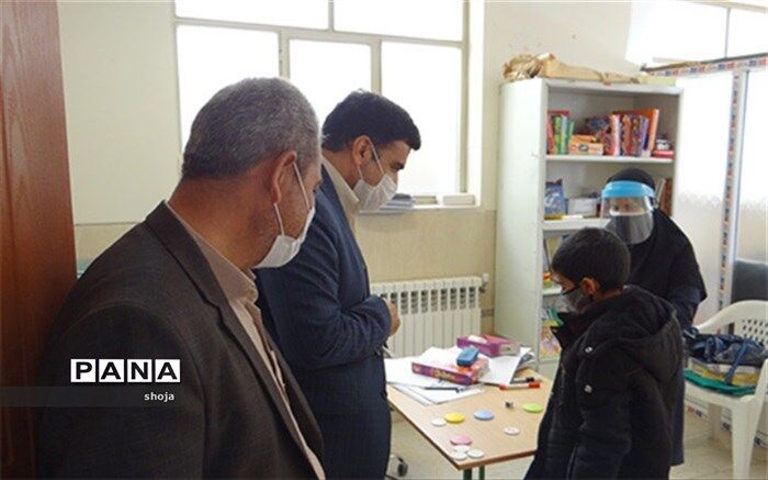 بازدید مدیرآموزش و پرورش از مرکز اختلالات یادگیری مهتاب